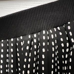 Calf Length Pleated Skirt Sz S